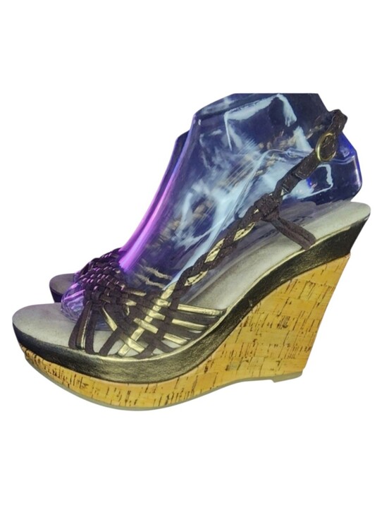 Very Volatile Shoes - NWOT Very Volatile Wedge Sandals, Womens 8​